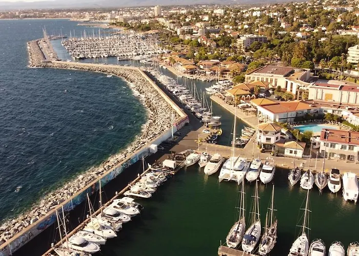 Port Santa Lucia *